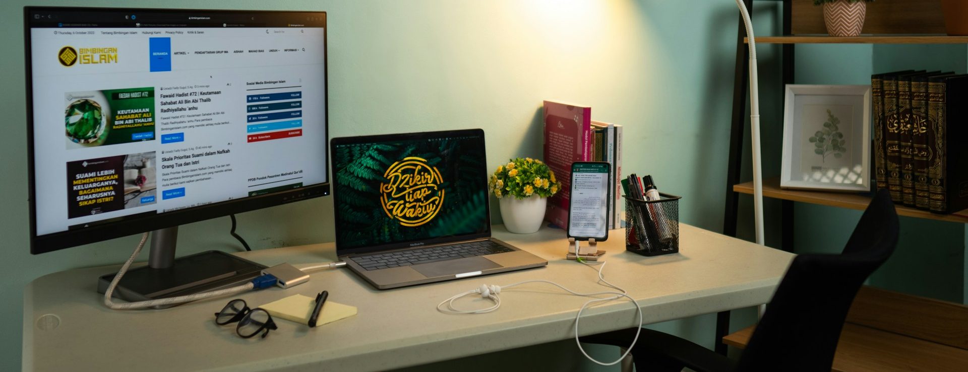 best desk accessories